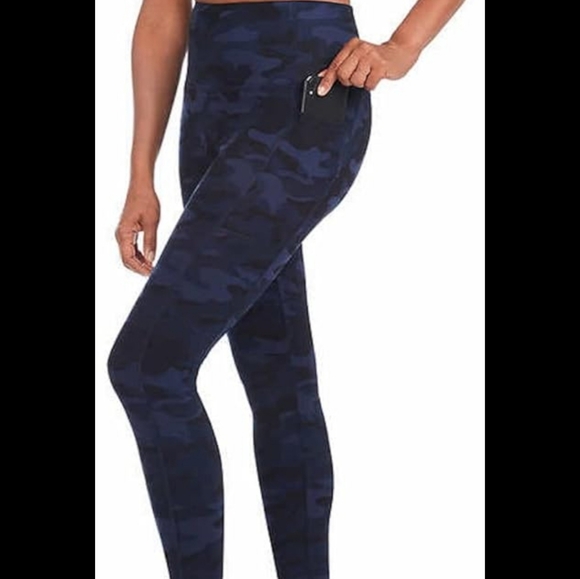 Danskin High Rise 7/8 Camo Leggings NWT - Picture 2 of 7